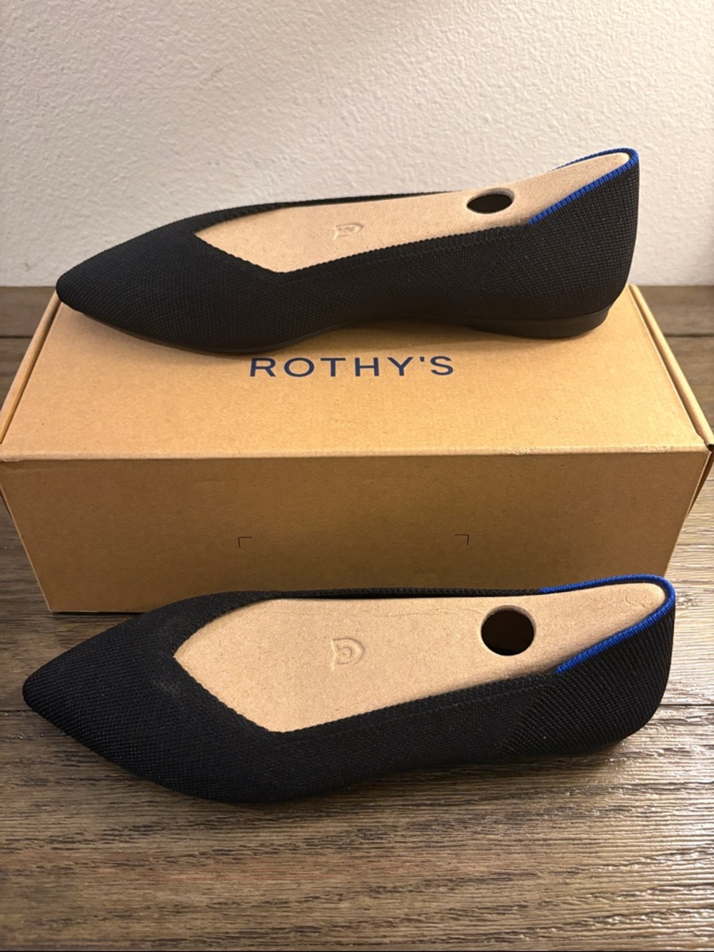 NIB [Rothy's] The Point II Flats Pointed Knit Flat Slip-On Shoes Black Women's 6 - Picture 6 of 13